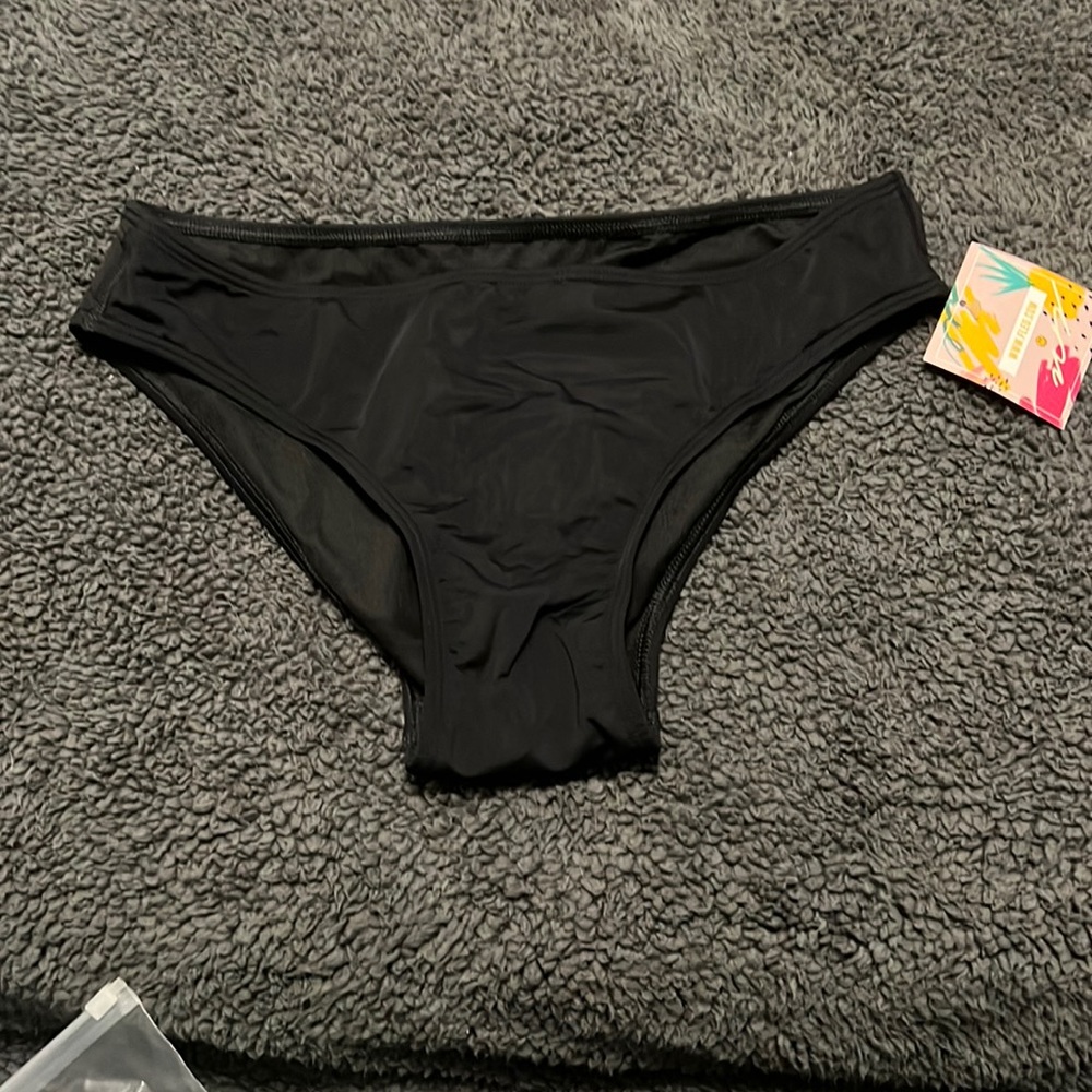 FLEO Black Mod Swim Bottom L